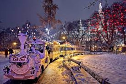VIE: Vienna Christmas Markets 2024 - Where Holiday Magic Meets Imperial Splendor