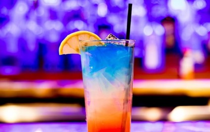 WAW: Warsaw Cocktail Week - Shaking Up Communist-Era Traditions