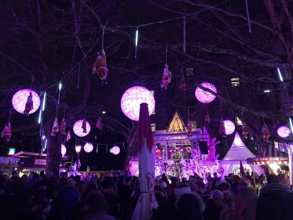 MUC: Munich Christmas Markets - Where Every Gingerbread Heart Comes With a Side of Magic