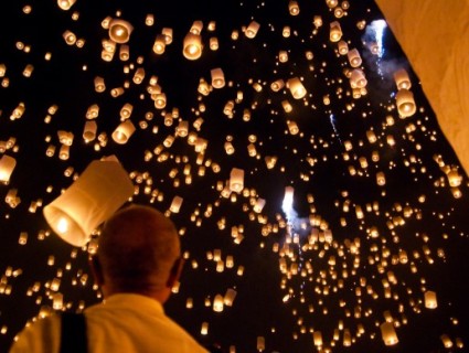 ZRH: Zurich’s "Lichtfest" – When the City Glows with 10,000 Lanterns
