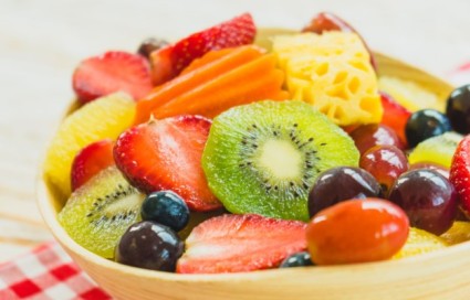The Jet-Setter's Guide to Energy-Boosting Travel Snacks