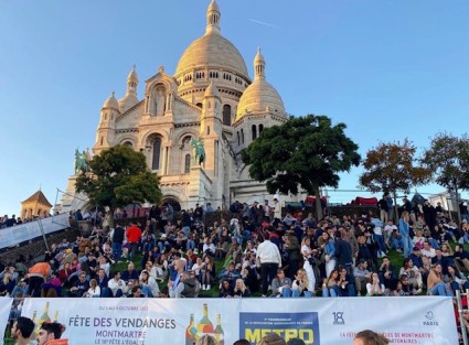 PAR: Fête des Vendanges - Montmartre's Vineyard Awakens in a Storm of Rosé and Revelry