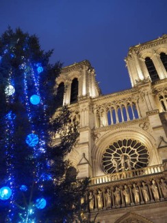 PARISIAN NOËL: When the City of Light Becomes the City of Christmas Magic